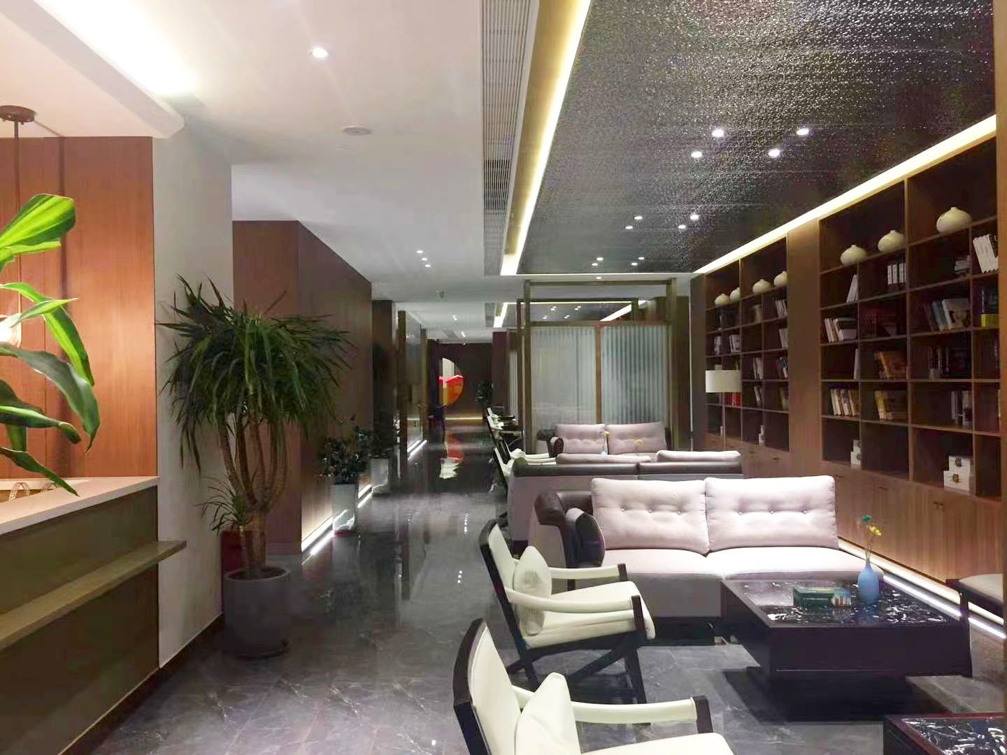 万新弘文府售楼处室内外装修工程
